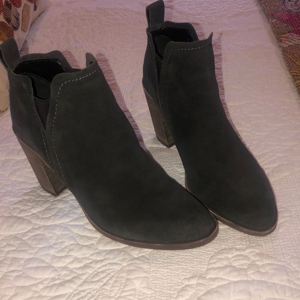 Dolce vita gray booties